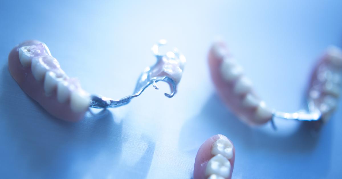 how long do partial dentures last